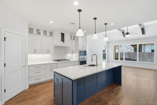 1563 S Hickory Circle, Broken Arrow, OK 74012