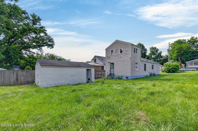 1327 Shingo Ave, Louisville, KY 40215