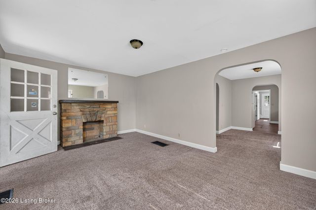 1327 Shingo Ave, Louisville, KY 40215