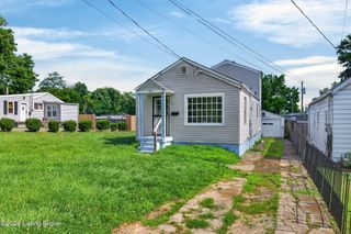 1327 Shingo Ave, Louisville, KY 40215