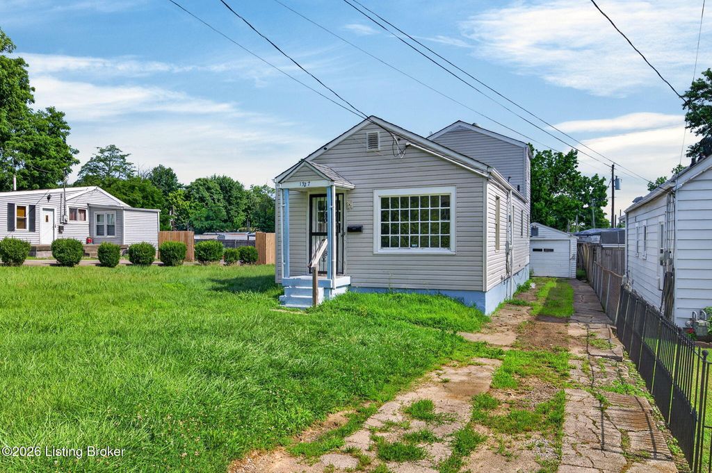 1327 Shingo Ave, Louisville, KY 40215