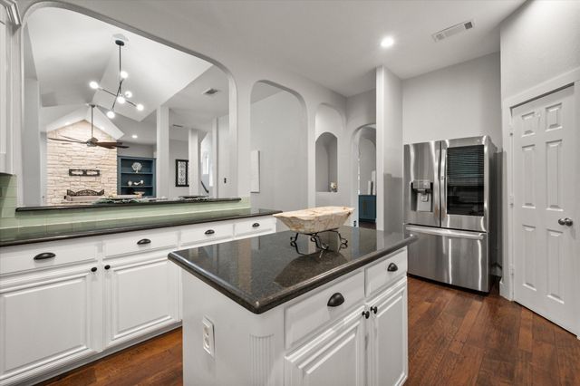 2619 Wild Ivy Trail, Mansfield, TX 76063