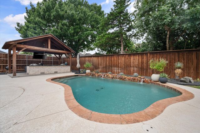 2619 Wild Ivy Trail, Mansfield, TX 76063