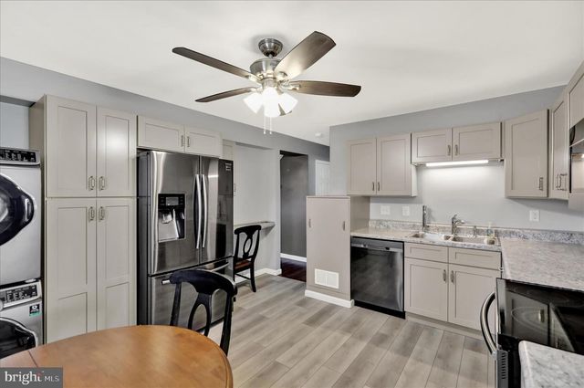 706 WAGON WHEEL LN, Temple, PA 19560