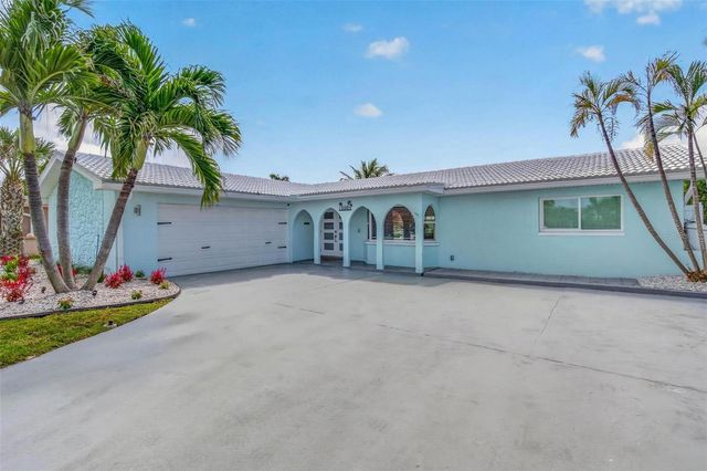 650 64TH AVENUE, St Pete Beach, FL 33706