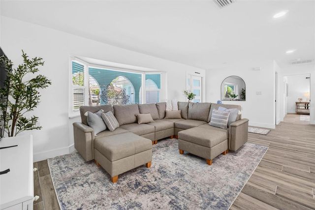 650 64TH AVENUE, St Pete Beach, FL 33706