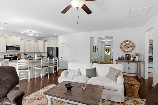 113 Lakeside Crossing, Advance, NC 27006