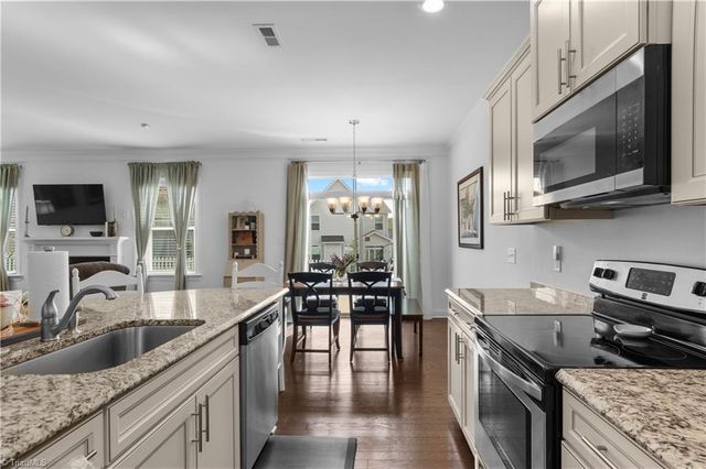 113 Lakeside Crossing, Advance, NC 27006