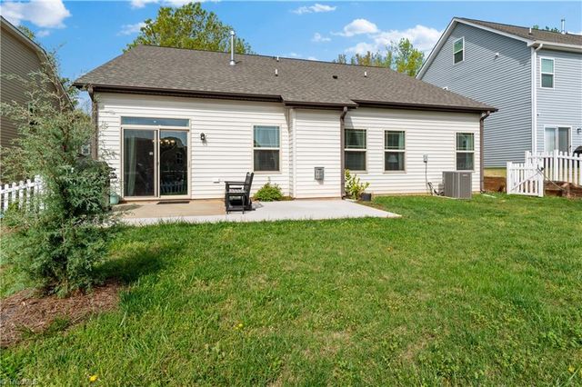 113 Lakeside Crossing, Advance, NC 27006