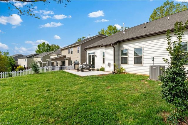 113 Lakeside Crossing, Advance, NC 27006