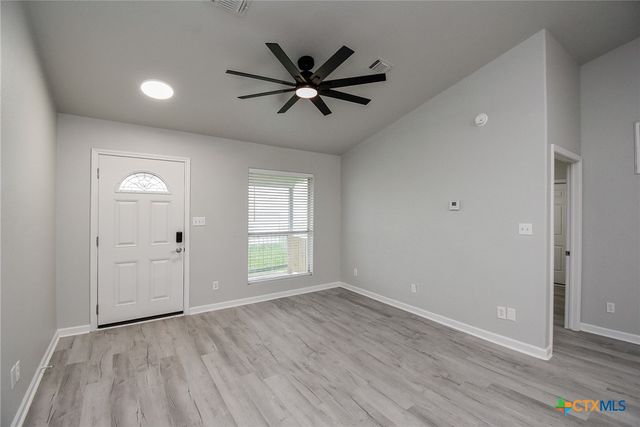 90 Bluefish Lane, Palacios, TX 77465