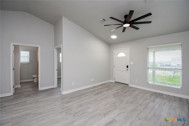 90 Bluefish Lane, Palacios, TX 77465