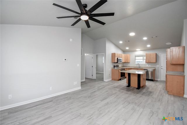 90 Bluefish Lane, Palacios, TX 77465