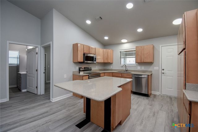 90 Bluefish Lane, Palacios, TX 77465