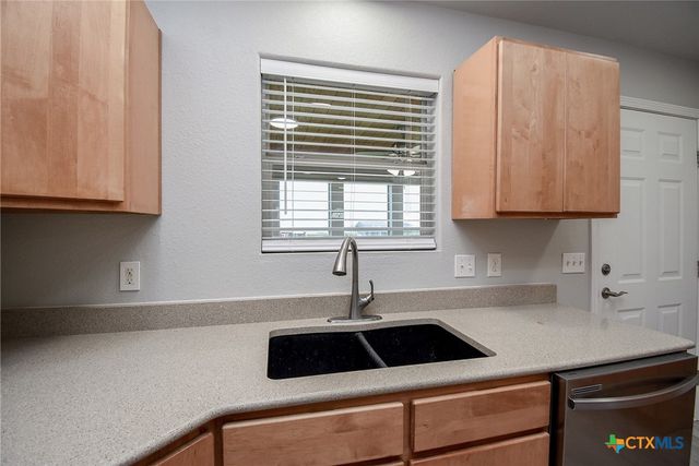 90 Bluefish Lane, Palacios, TX 77465