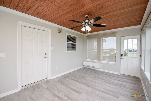 90 Bluefish Lane, Palacios, TX 77465