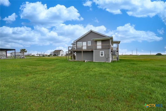 90 Bluefish Lane, Palacios, TX 77465