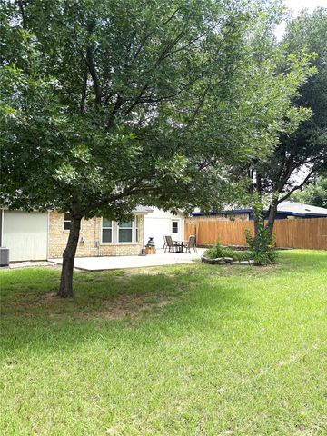 5814 Cedar Ridge Drive, Arlington, TX 76017