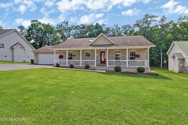 21 Knights Way, Crossville, TN 38571
