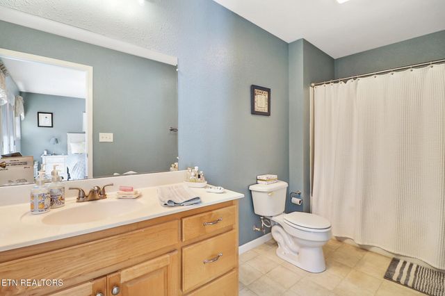 21 Knights Way, Crossville, TN 38571