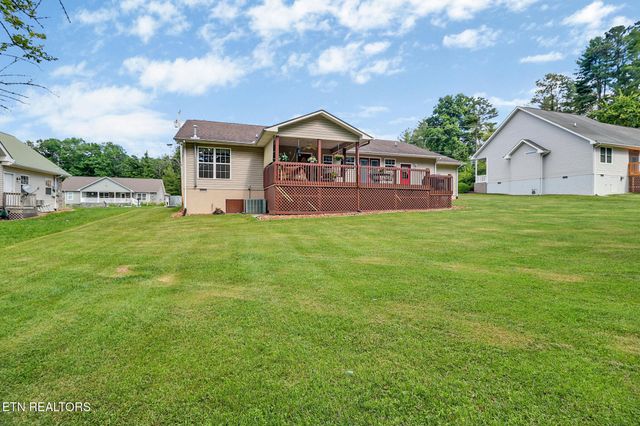 21 Knights Way, Crossville, TN 38571