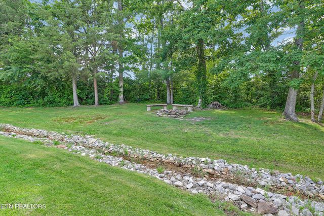 21 Knights Way, Crossville, TN 38571