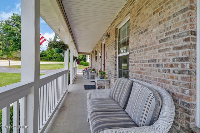 21 Knights Way, Crossville, TN 38571