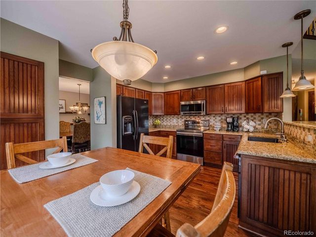 10071 Silver Maple Circle, Highlands Ranch, CO 80129