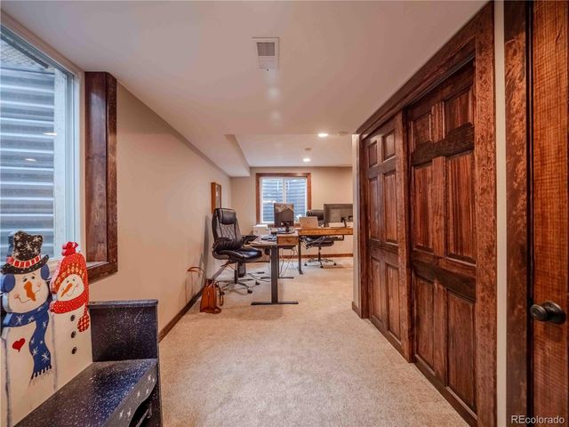 10071 Silver Maple Circle, Highlands Ranch, CO 80129