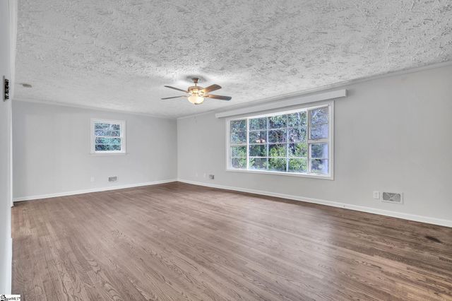 106 Mccullough Road, Piedmont, SC 29673