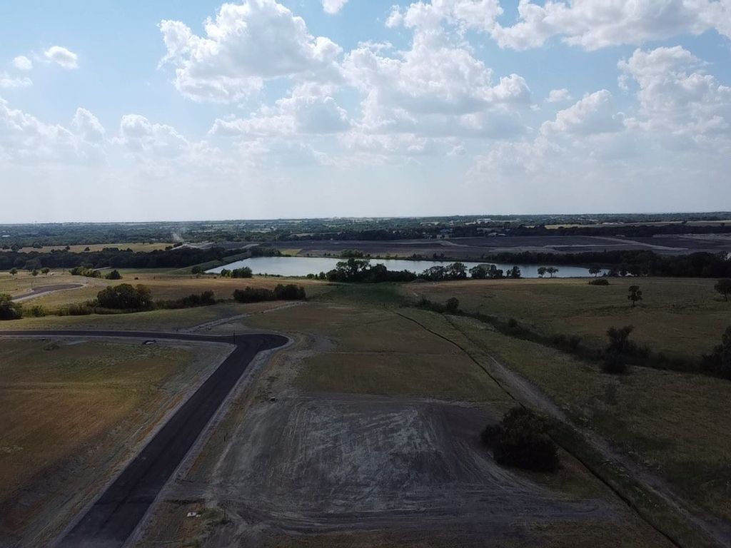 1332 Lago Vista Court, Celina, TX 75009 — photo 5