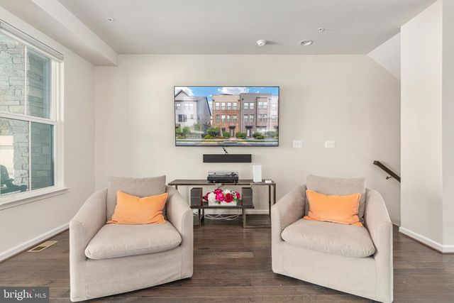 22318 TEES TER, Ashburn, VA 20148