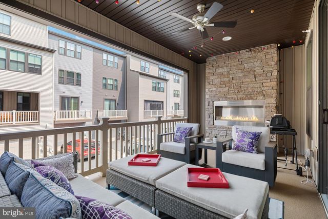 22318 TEES TER, Ashburn, VA 20148