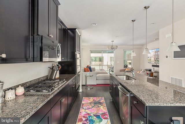22318 TEES TER, Ashburn, VA 20148