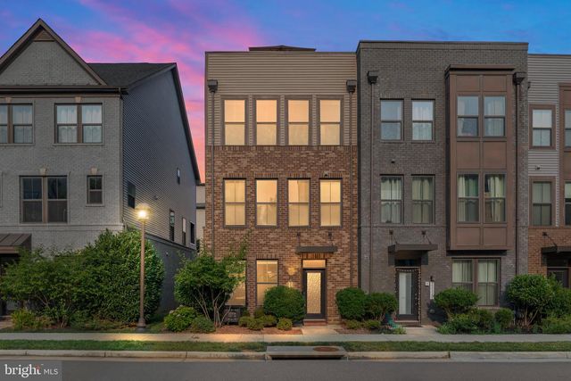 22318 TEES TER, Ashburn, VA 20148