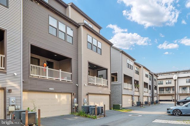 22318 TEES TER, Ashburn, VA 20148
