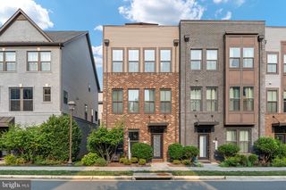 22318 TEES TER, Ashburn, VA 20148