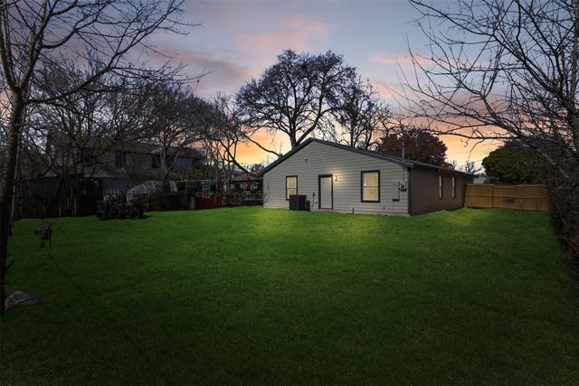 2816 Barnes Bridge Road, Dallas, TX 75228