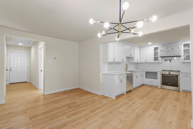 2816 Barnes Bridge Road, Dallas, TX 75228