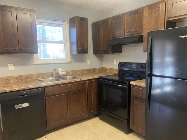 2152 Cedar Creek Lane, Lithia Springs, GA 30122