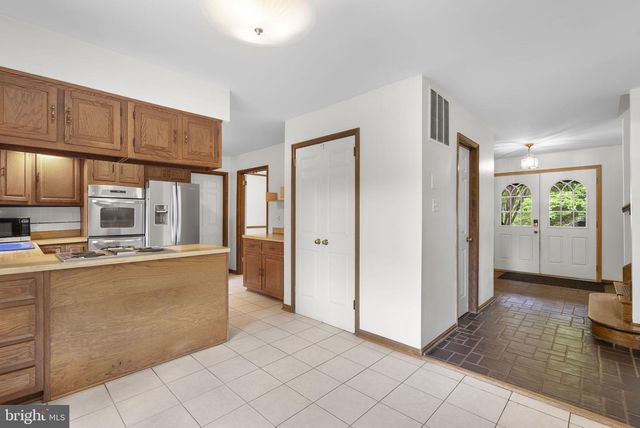 15220 REDGATE DR, Silver Spring, MD 20905