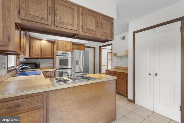 15220 REDGATE DR, Silver Spring, MD 20905