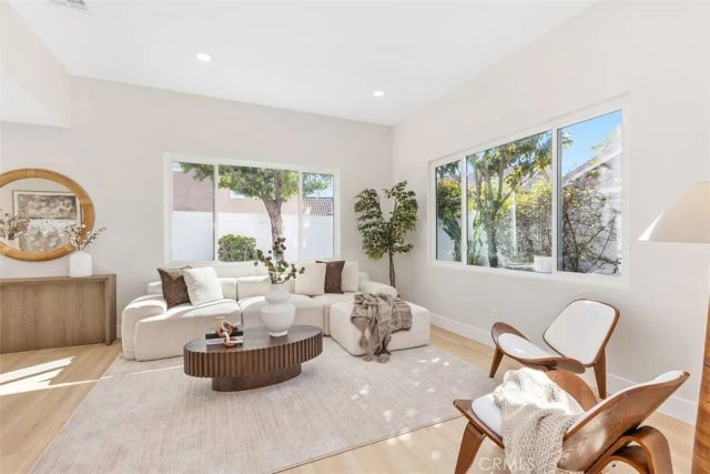 5 Chatri Circle, Lake Forest, CA 92610