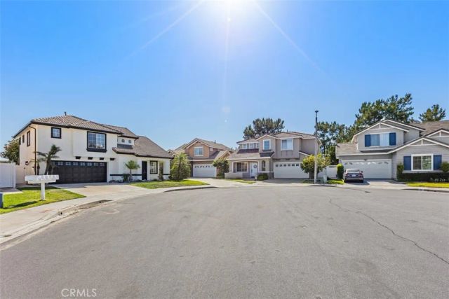 5 Chatri Circle, Lake Forest, CA 92610
