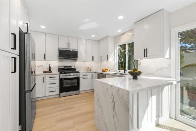 5 Chatri Circle, Lake Forest, CA 92610