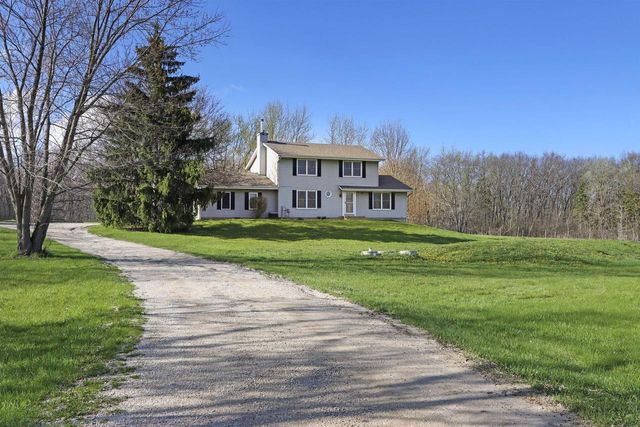 26326 Durand AVENUE, Kansasville, WI 53139