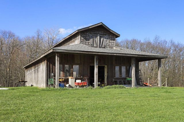 26326 Durand AVENUE, Kansasville, WI 53139