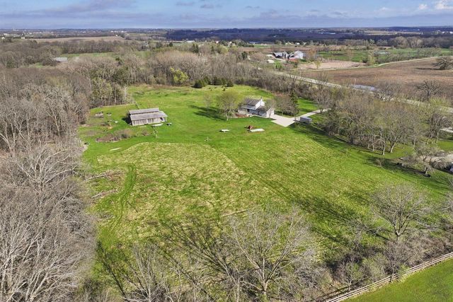 26326 Durand AVENUE, Kansasville, WI 53139