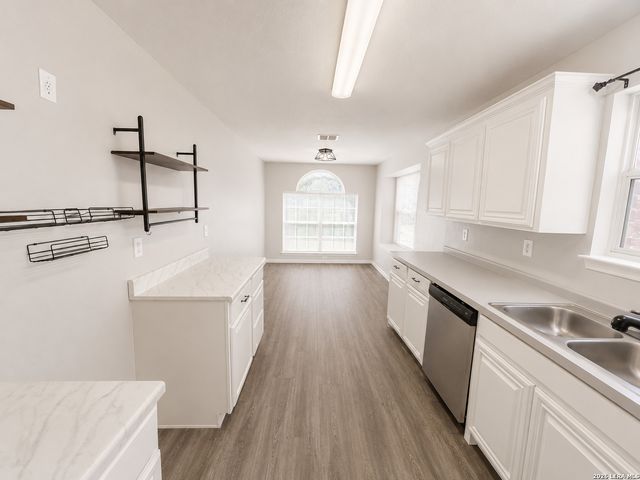 6519 ITHACA FRST, San Antonio, TX 78239