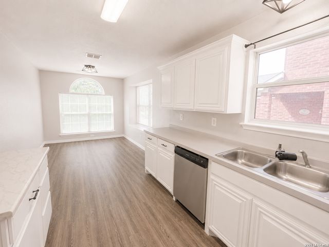 6519 ITHACA FRST, San Antonio, TX 78239